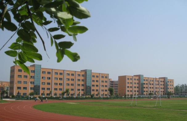 信阳中专如何报名,信阳都有哪些中专学校