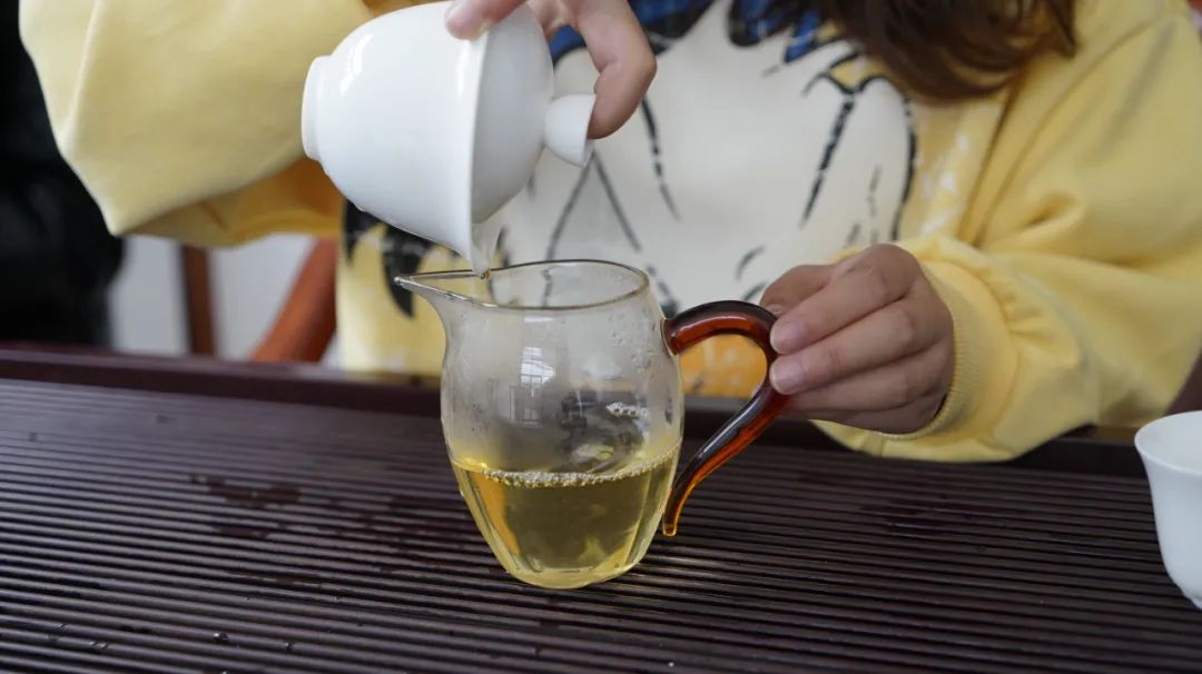 新生代黑马之百花潭！汤香蕴郁百花香，世外桃源的茶，一喝就沉醉