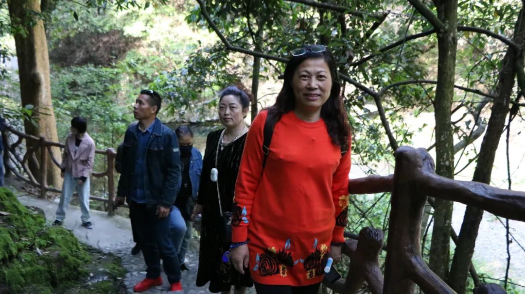 石台仙寓山附近哪里好玩,石台仙寓镇云里居