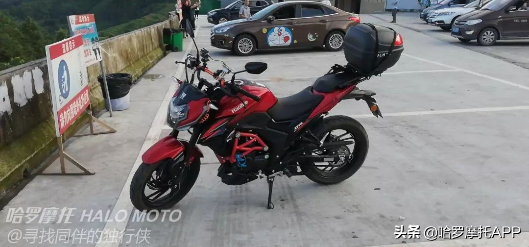 买豪爵送的头盔,买摩托车送的头盔和网上的价格差