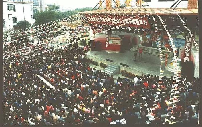 有一种钱买不到的回忆，叫做老深圳