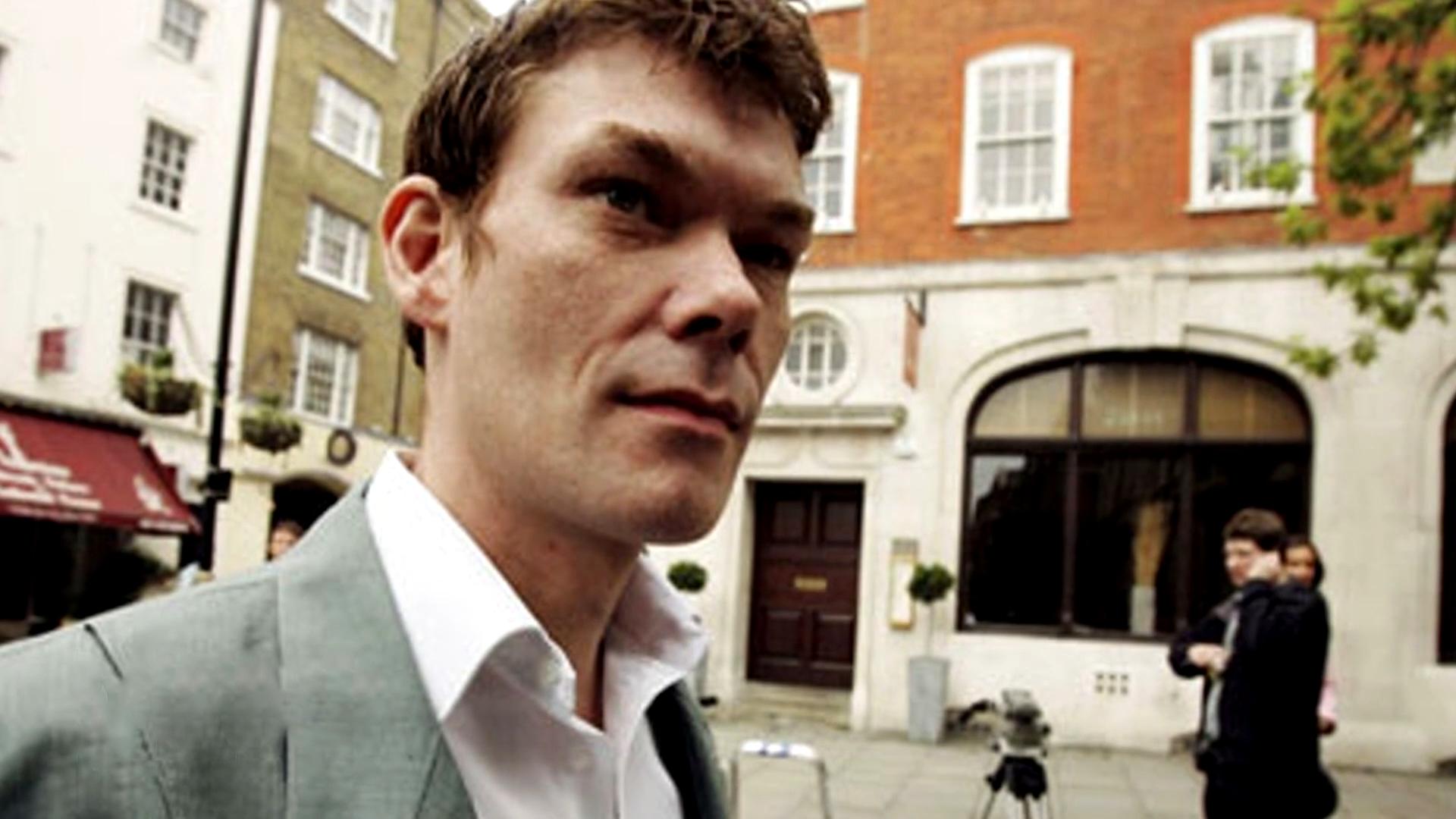 为了寻找UFO，他黑入了美国国防系统