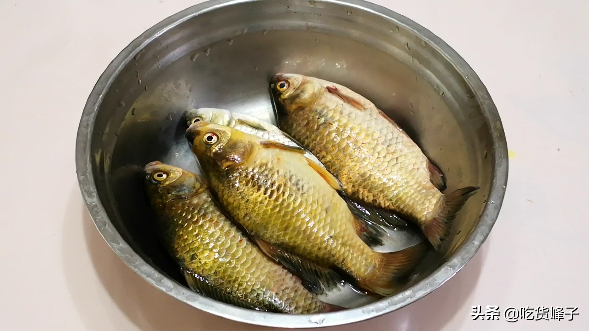 无论做什么鱼，炖时做好这几步，鱼肉不老不腥，美味多汁，太香了
