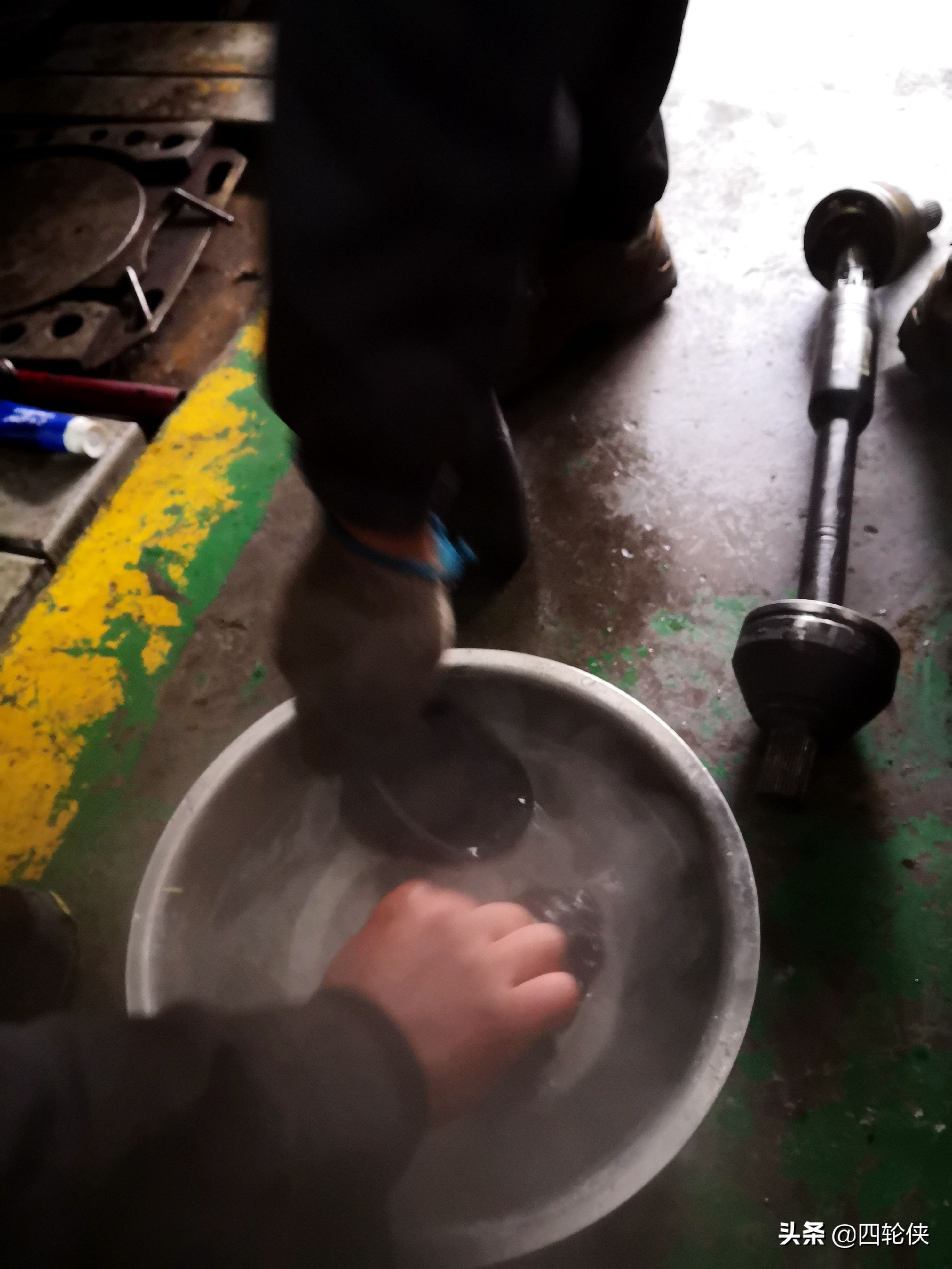 11款沃尔沃xc60外球笼套更换,沃尔沃xc60更换球笼套