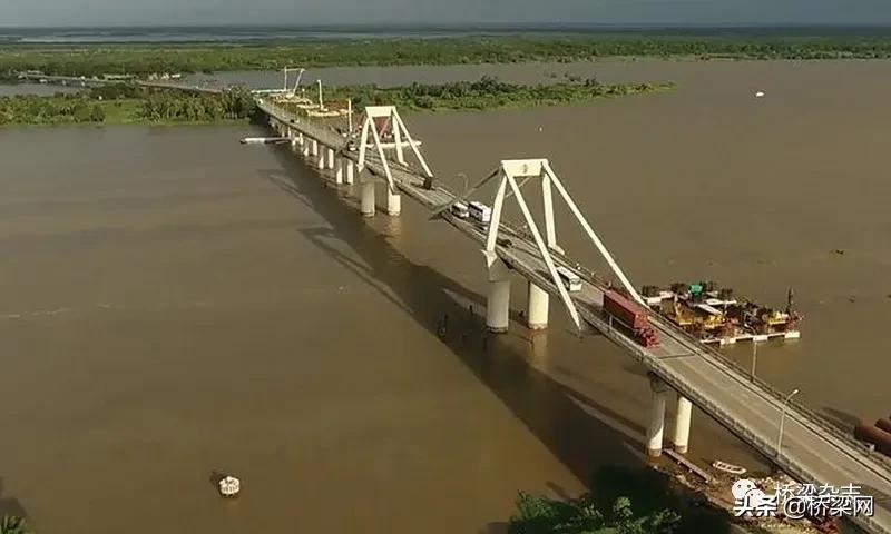 哥伦比亚桥,哥伦比亚大桥