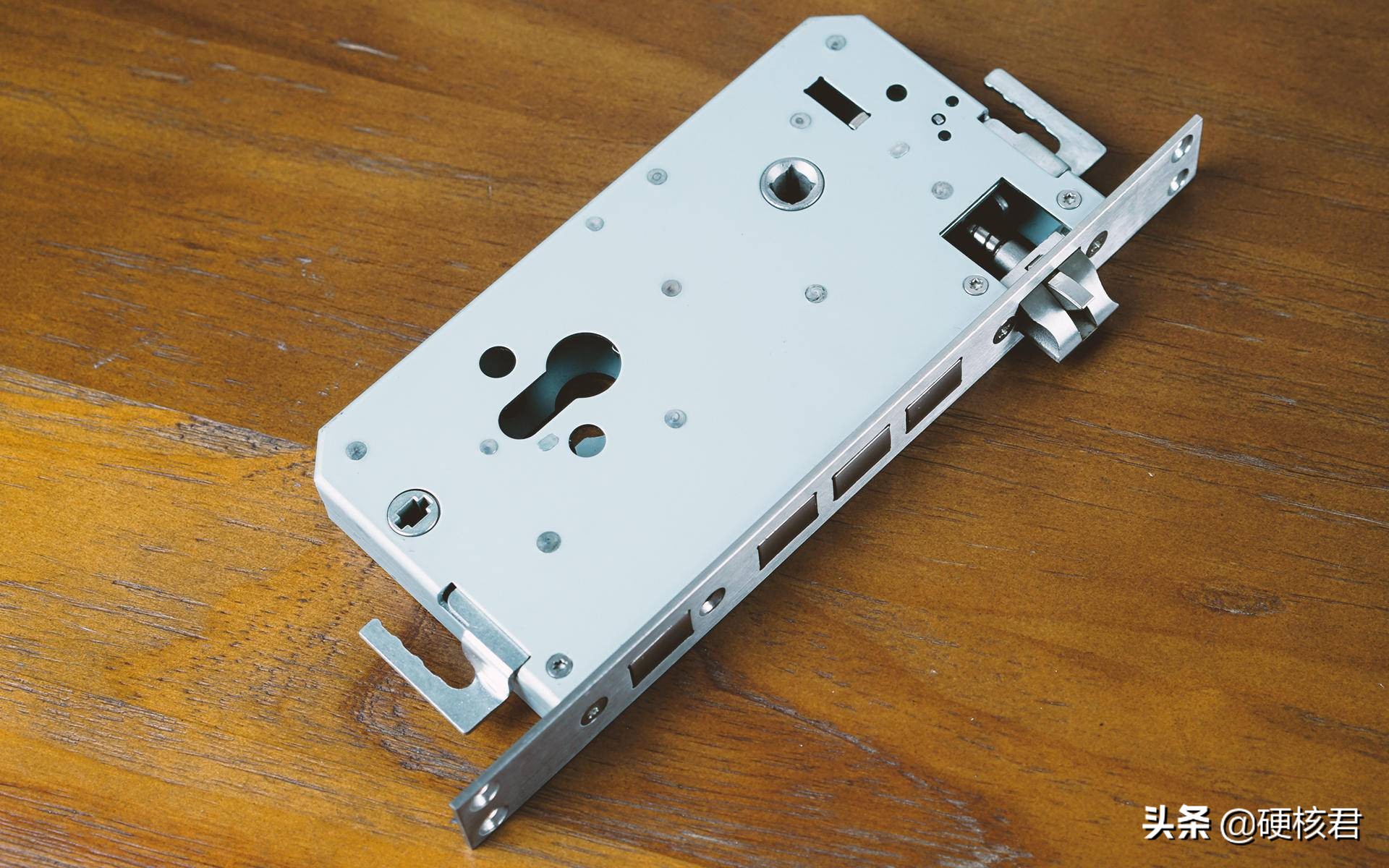 小益e205智能锁左开右开能通用吗,399元以内双开门智能指纹锁评测