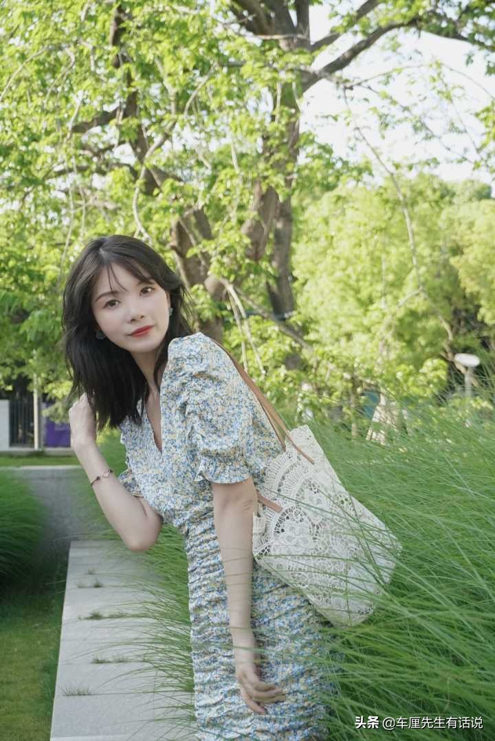 喜欢穿裙子的女人温柔吗,有品位女人喜欢穿连衣裙