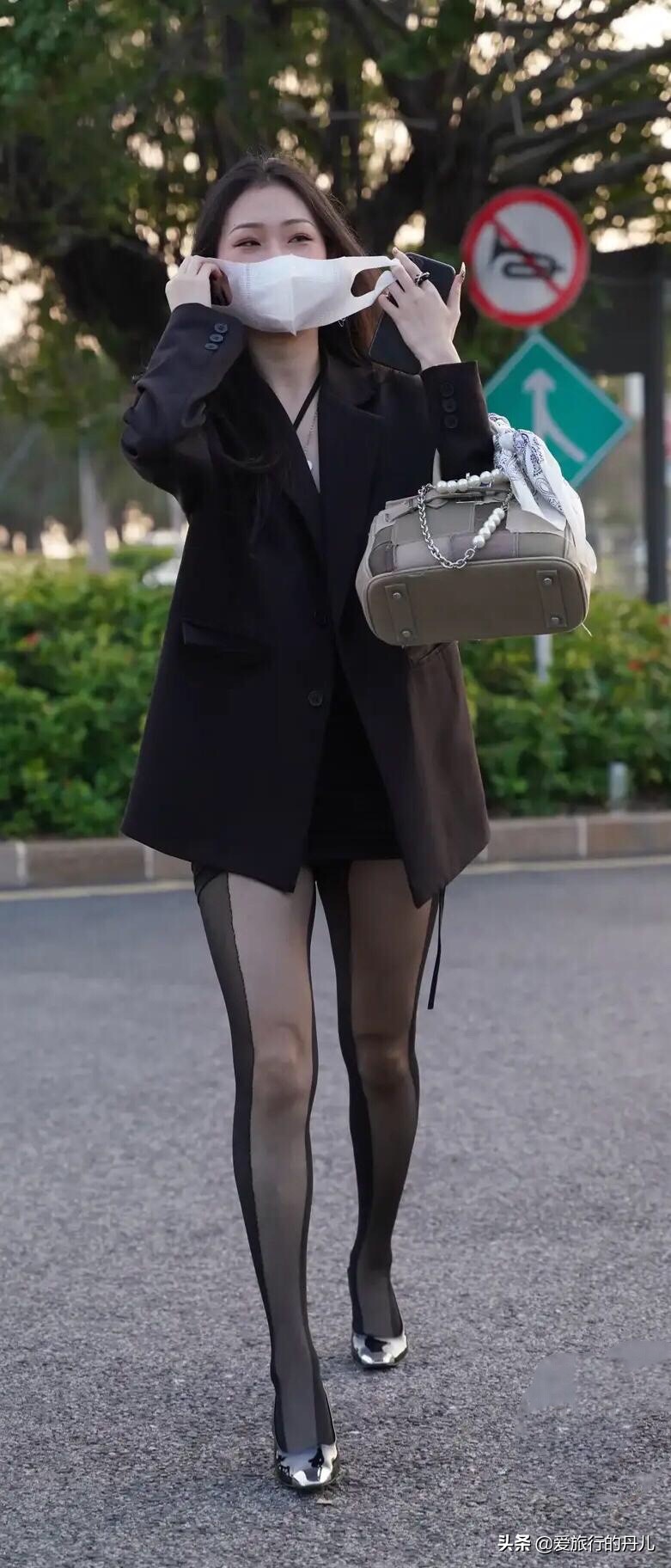 小姐姐西装霸气出场,小姐姐穿的高雅气质礼服