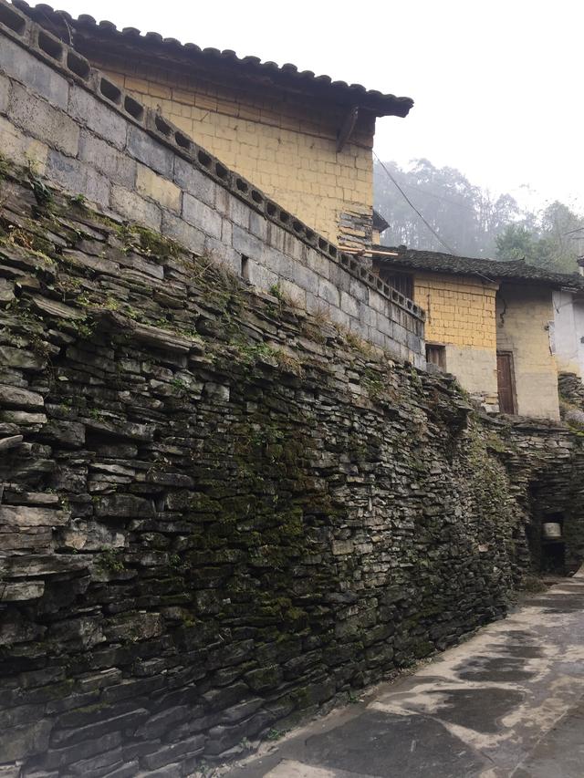 早岗古苗寨,早岗苗寨2008年照片