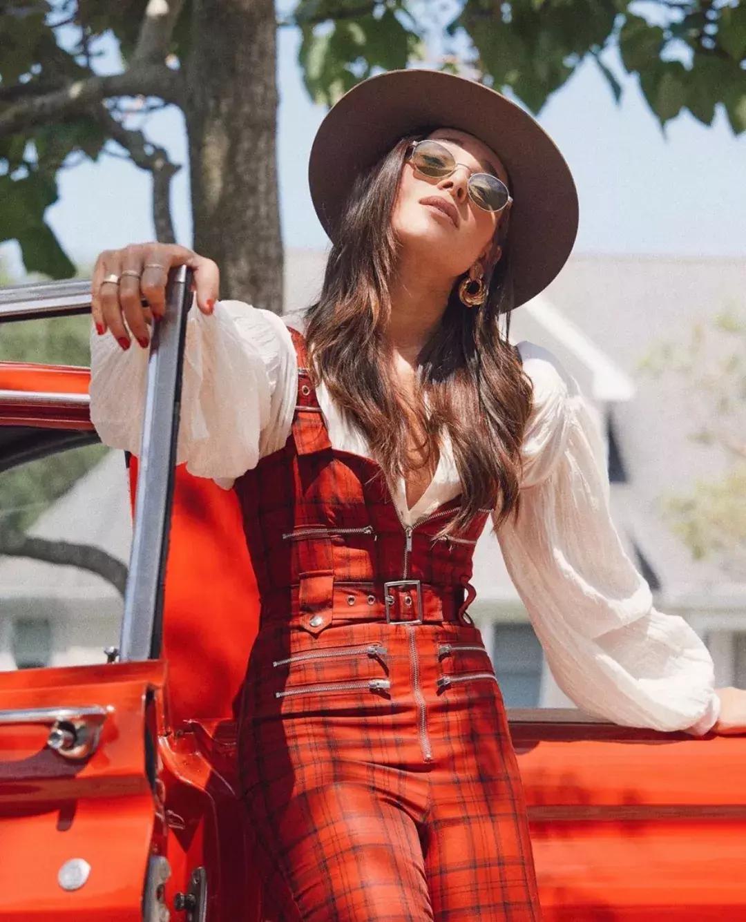 不白、不高、没背景的女孩，如何做到一条ins卖19万？