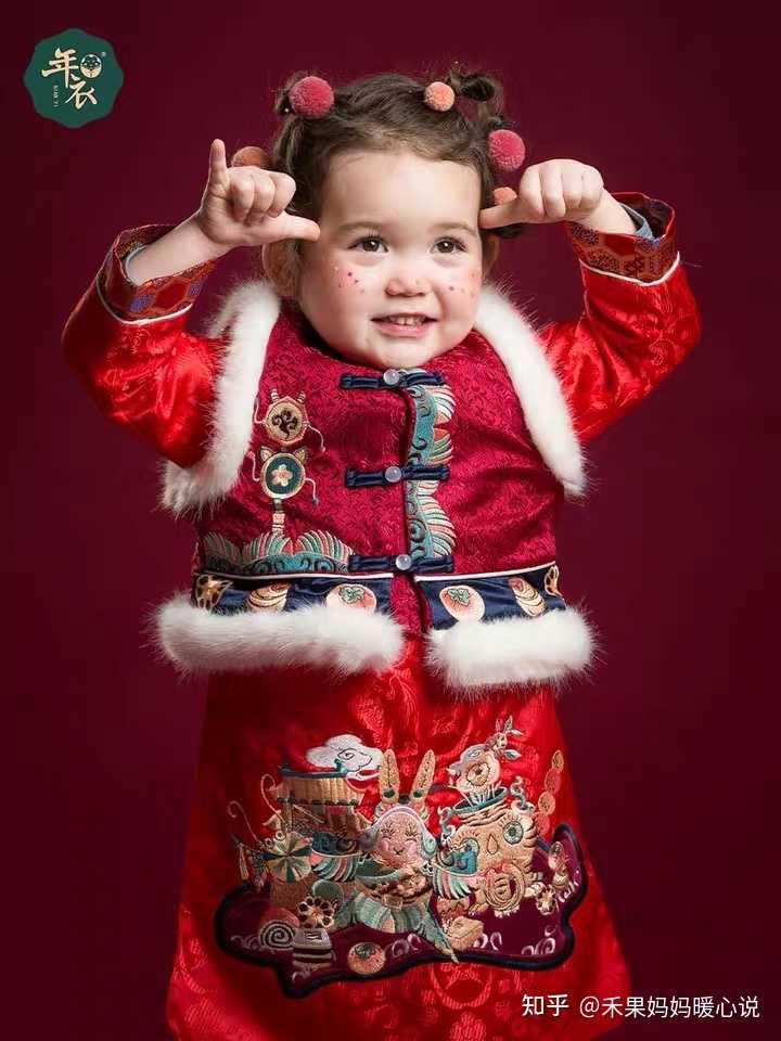 童装女童3-6岁公主裙冬款拜年,2023年最流行的衣服童装