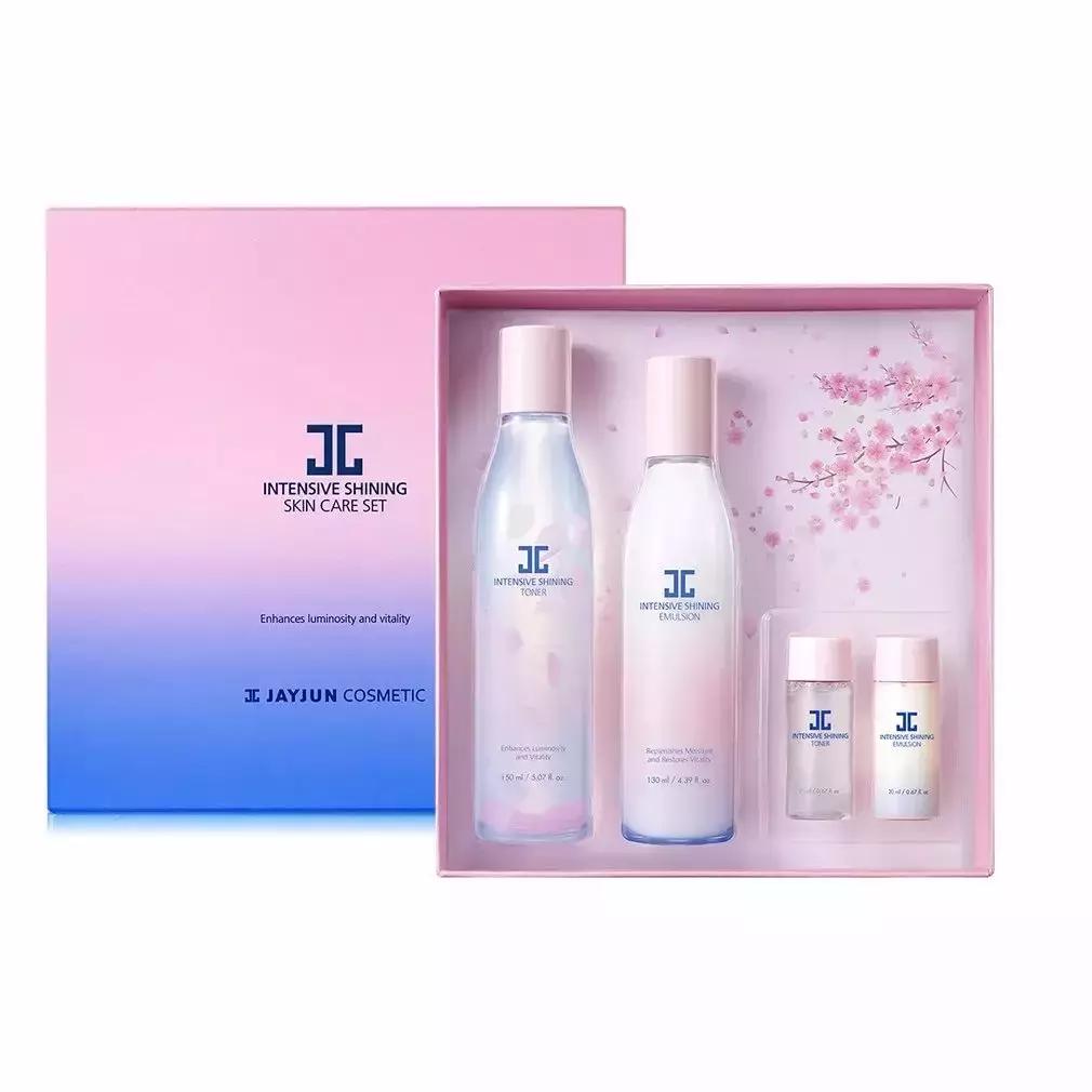 没有一个女孩，逃得过「樱花限定」四个字