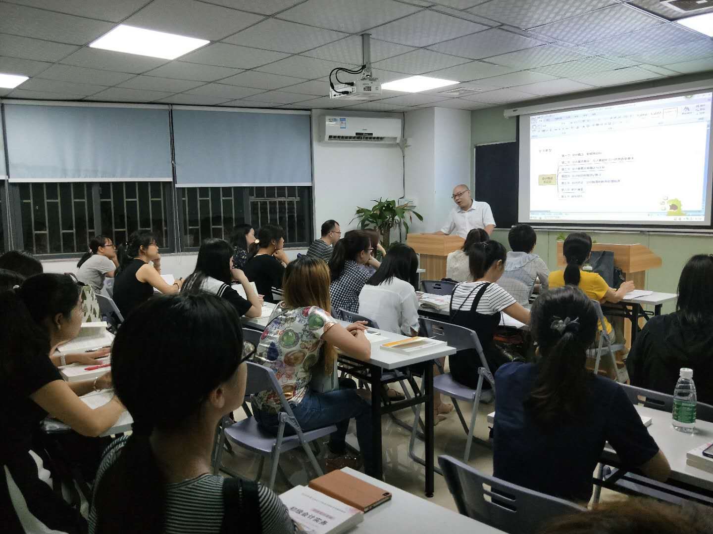 中级会计职称考证培训班,会计职称考证培训零基础入门