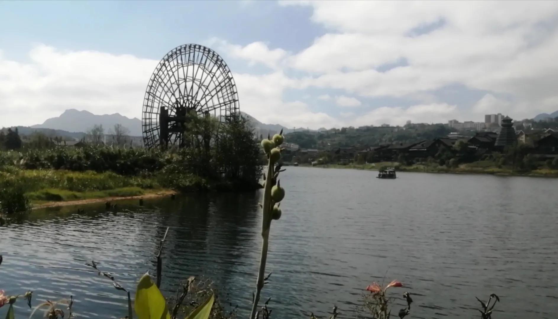 丹寨县万达小镇特色,丹寨万达小镇国家休闲街区