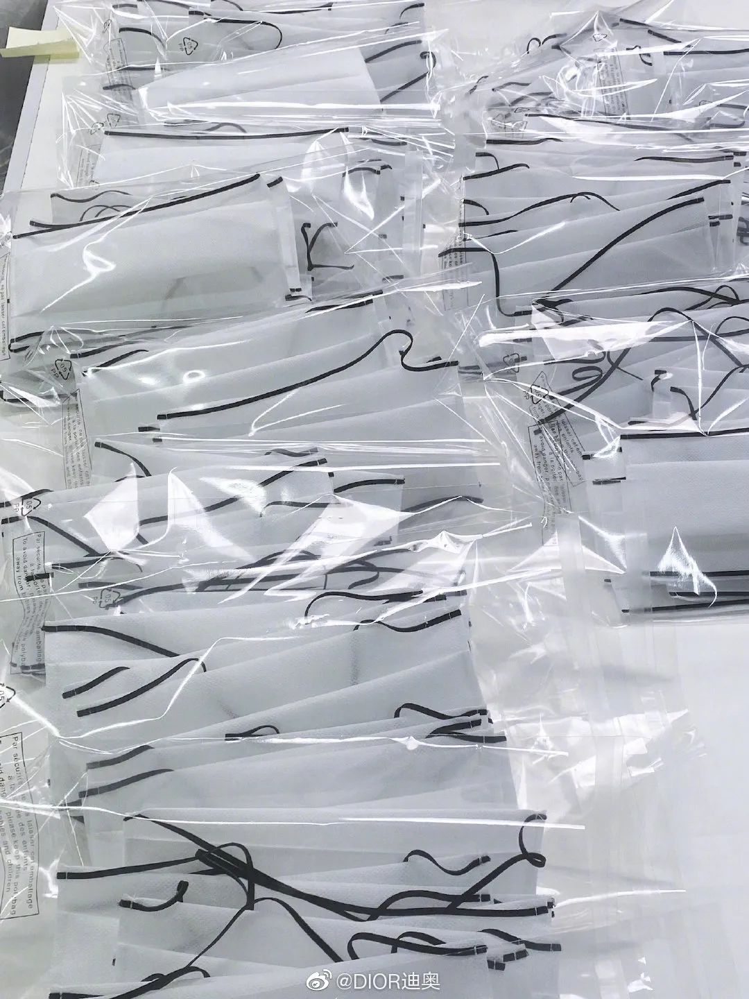 奢侈品LV生产洗手液了？这医护用品的包装设计，终于用得起了