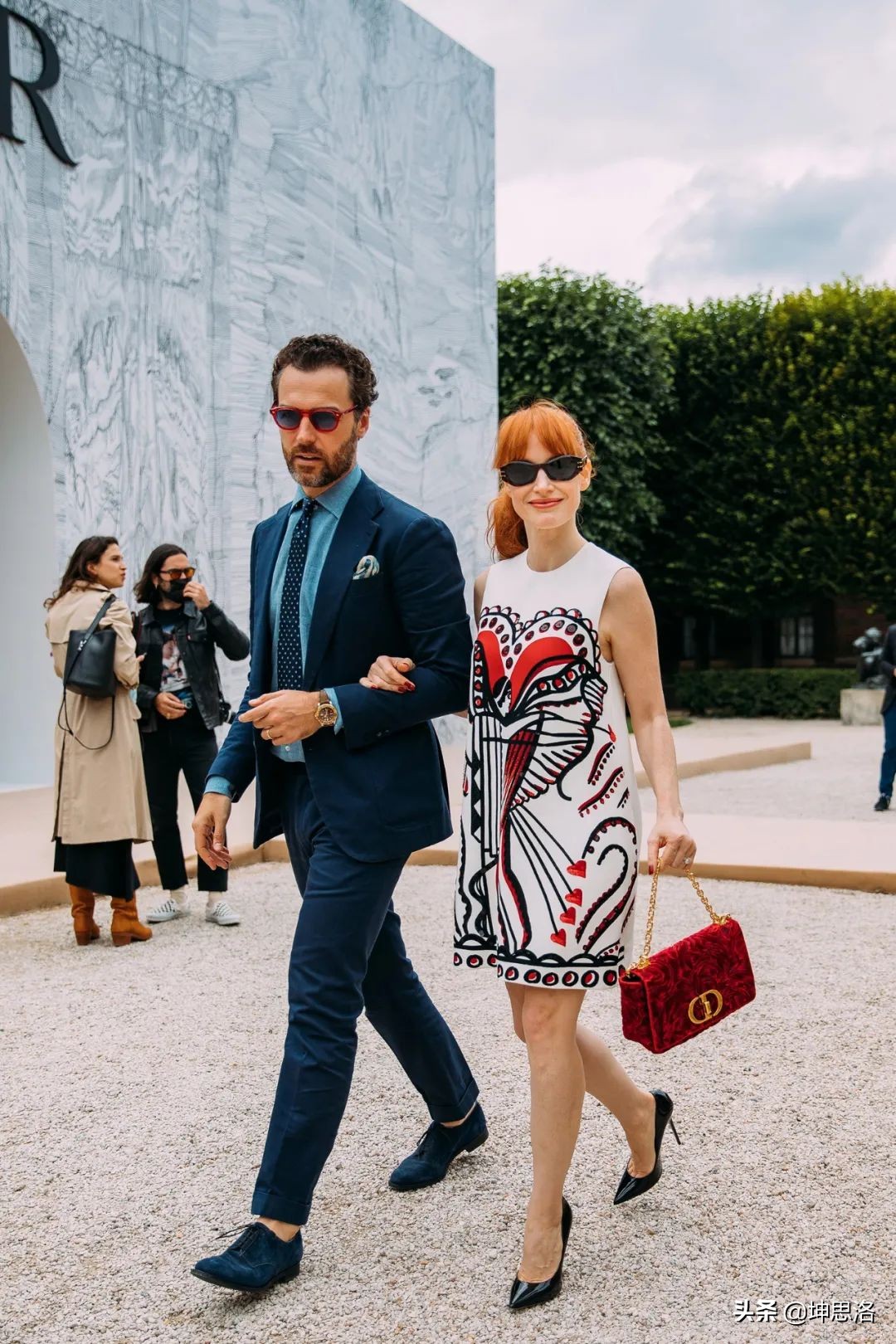 巴黎时装周的最佳街头穿搭风格,2020春夏时装周穿搭灵感指南