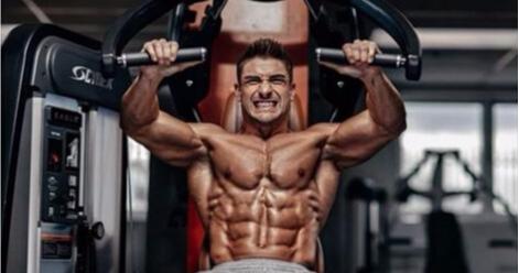 固定器械推胸锻炼胸部哪里,坐姿推胸固定器械和哑铃推胸