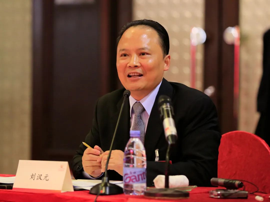 四川省最富有的8位大富翁：财富总额5706亿，海底捞创始人入三甲