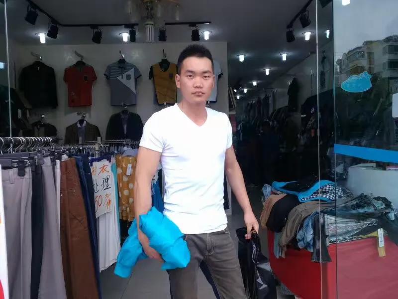 农村小伙的服装设计,农村小伙的将军梦