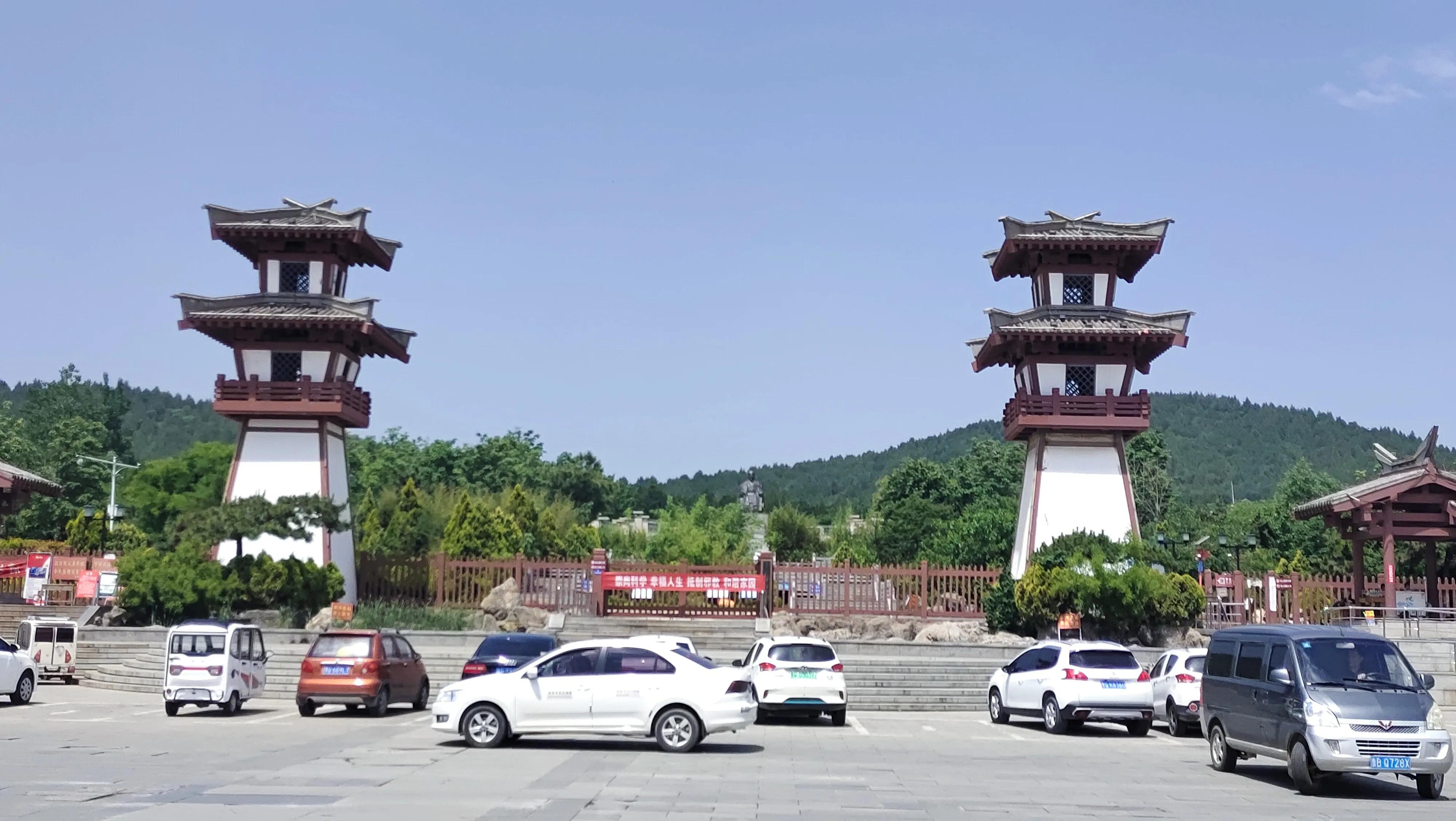 沂南县卧龙山公园风景,沂南县诸葛亮故里纪念馆