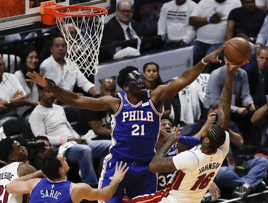 最新mvp榜恩比德反超约基奇登顶,恩比德对位约基奇全场