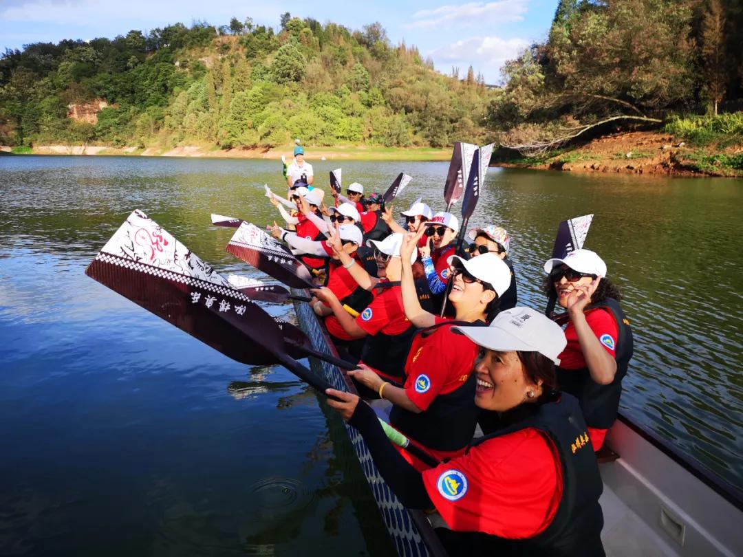 乘风破浪的奶奶们火了,乘风破浪之萌宝奶奶被气晕了