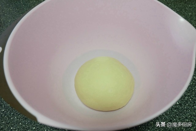 自制披萨的超简单做法,自制披萨最简单的方法