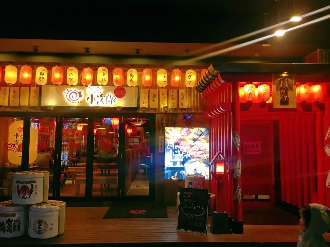 无锡小龙虾夜市,无锡小龙虾海鲜烧烤推荐