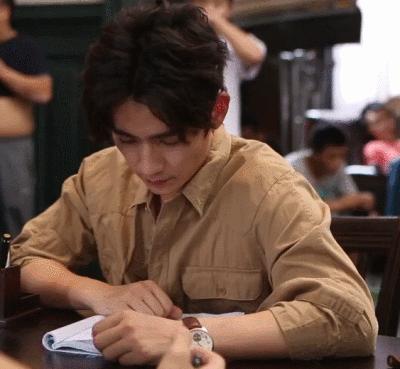 适合男生恋爱时喷的香水,适合跟男朋友喷的香水