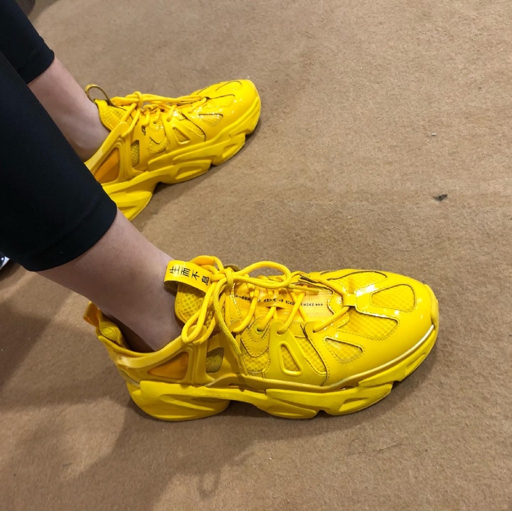 安踏三款时装鞋上市！外形夸张，最高999元，高端款你买账么？