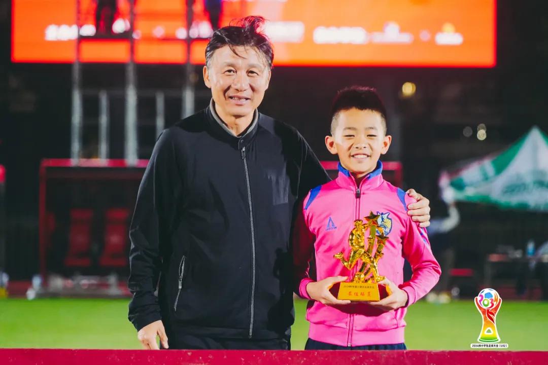 中国足球青训的纪录片,中国足球青训最新动态新闻