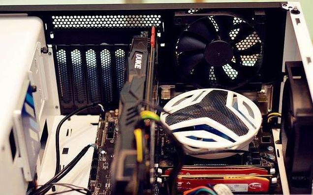 cpu风扇40dba噪音大吗,cpu才百分之50风扇噪音大