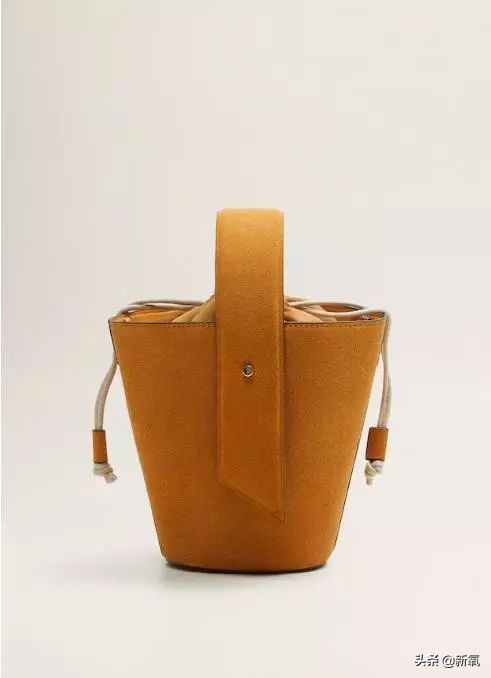 泰妍奚梦瑶,158和178情侣穿搭