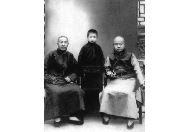 启功的书法与田蕴章的比谁的更好,田蕴章说启功在民国书法家的水平