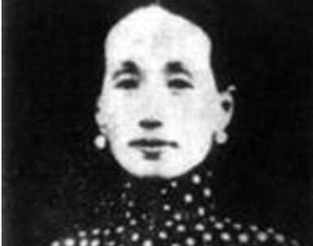 杜月笙死后五个妻妾下场如何,杜月笙死后他5个老婆去哪了