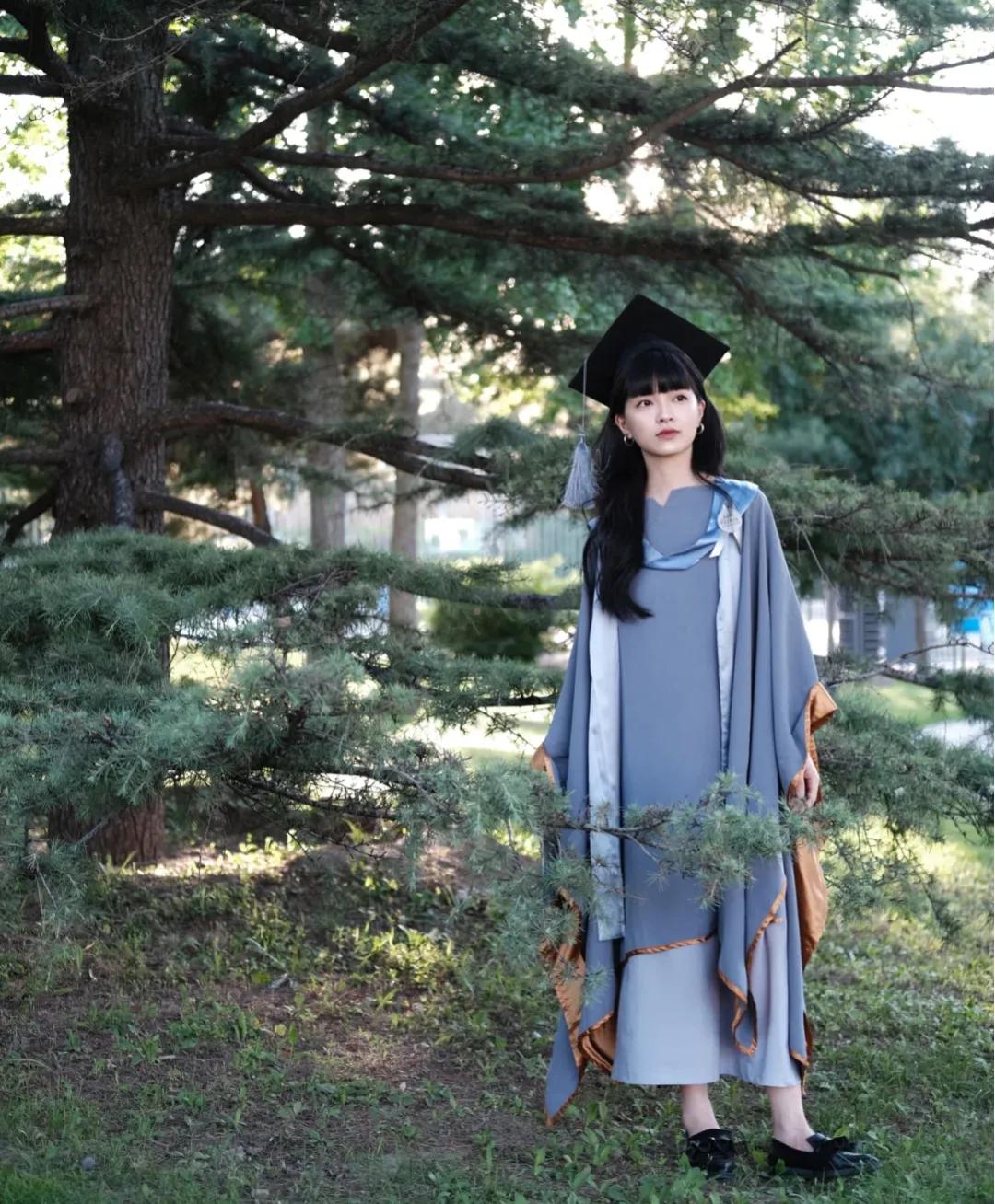 美院中国风学士服,九大美术学院学士服