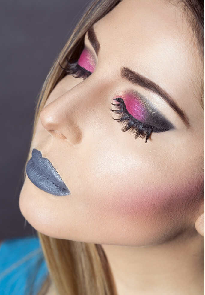 怎么让睫毛又长又翘学生党,怎么让你假睫毛不那么翘