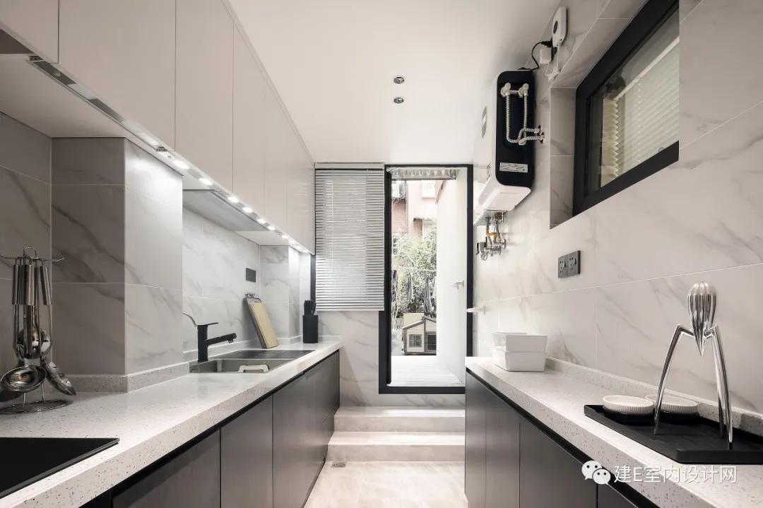 《梦改》爆改山城重庆老宅，83㎡高隐患旧房变豪宅