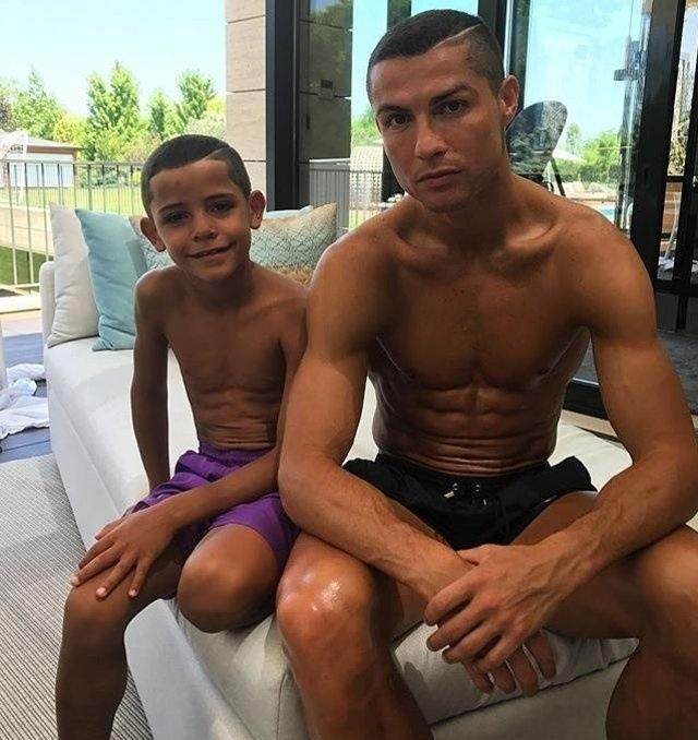 有其父必有其子,八位曼联球星,他们的儿子正试图追随他们的脚步