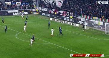 盘点c罗让人惊讶的过人,c罗细节过人视频