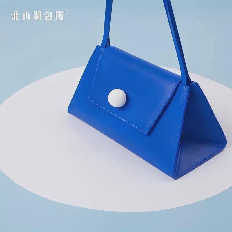 宋妍霏泫雅都喜欢的衣服,宋妍霏和泫雅一起的视频