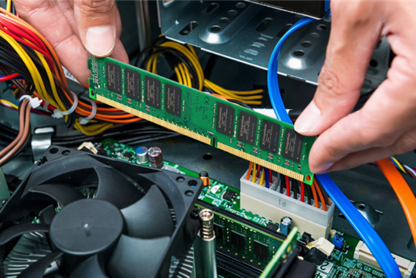 电脑开机黑屏风扇不断启停,电脑开机风扇一直启停