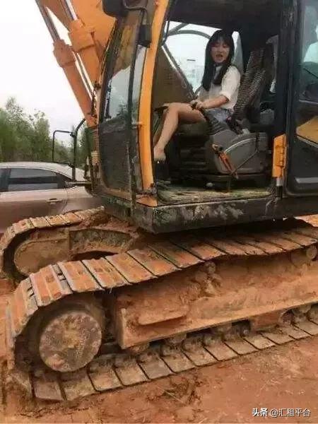 所有挖机师傅工资报价3万,衡阳小挖机工资一月多少钱