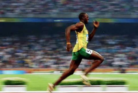 博尔特脚变形,博尔特现在变成了什么