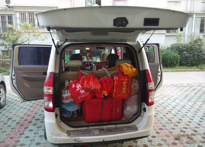 五菱宏光旅行版车主真实感受,五菱宏光老司机评测