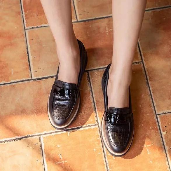 中年妈妈适合夏季穿哪家鞋子,有没有哪款鞋子适合妈妈穿