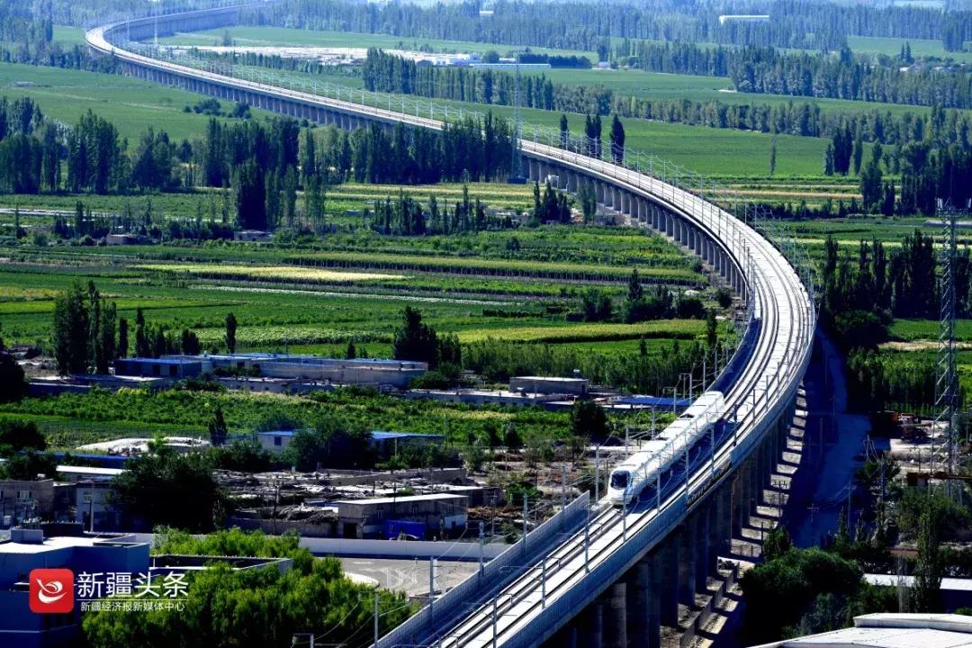 荣耀六十年,伊犁荣耀60年