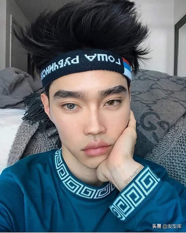 韩国男生的发型有哪些常见的款式,最流行的日式发型和韩式发型男士