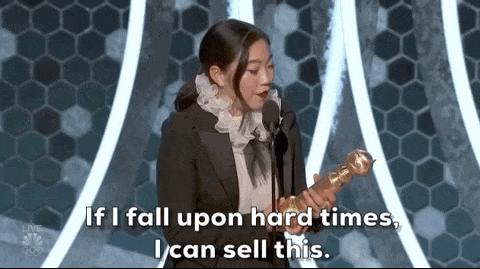 最年轻亚裔影后,51岁影后被骂又老又丑