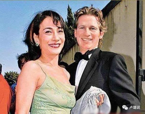 赌王的四个老婆现在状态,赌王四个太太的孩子们关系好吗